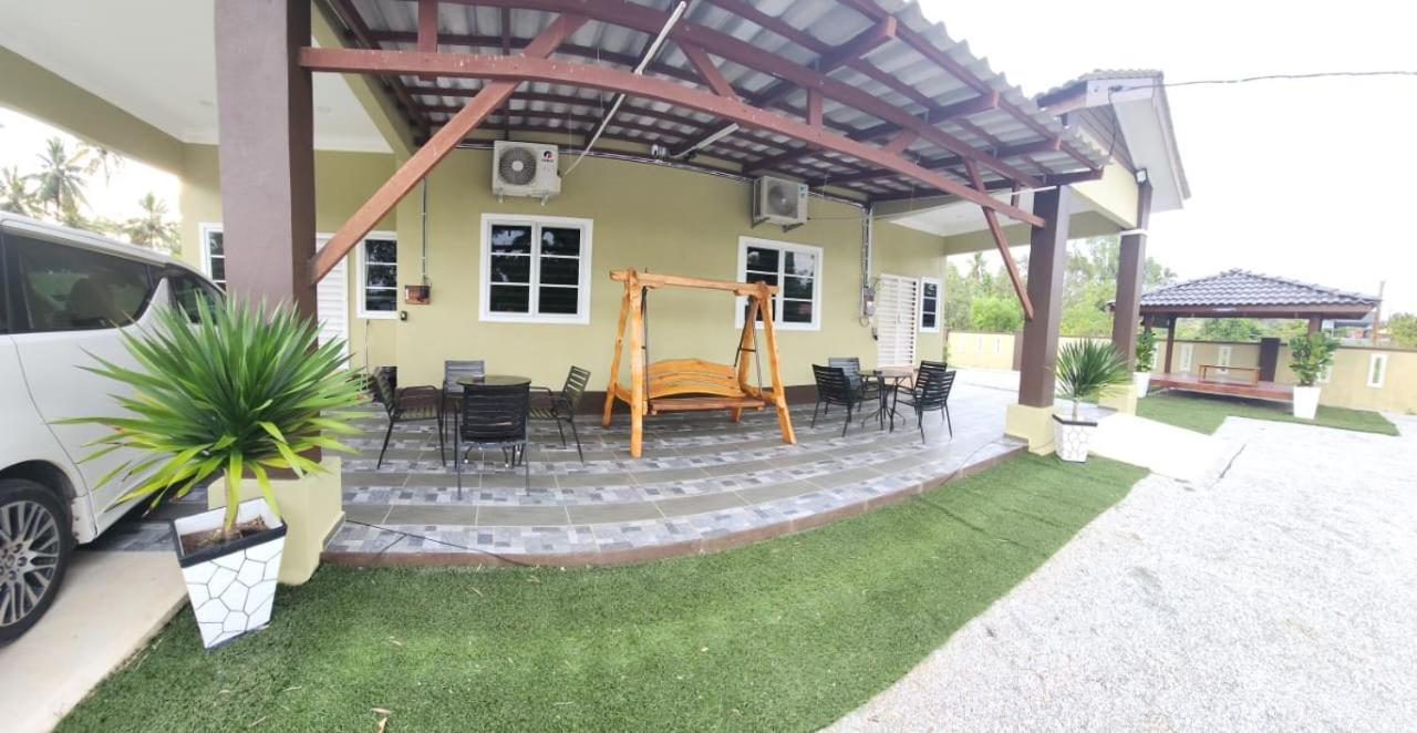 Nipah Homestay Kuala Besut Exterior foto