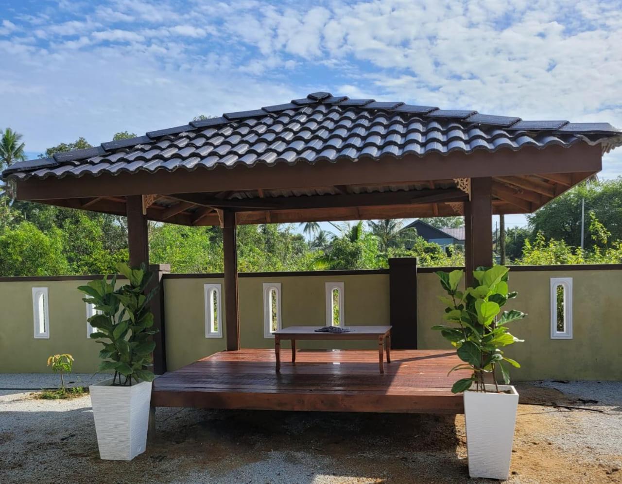 Nipah Homestay Kuala Besut Exterior foto